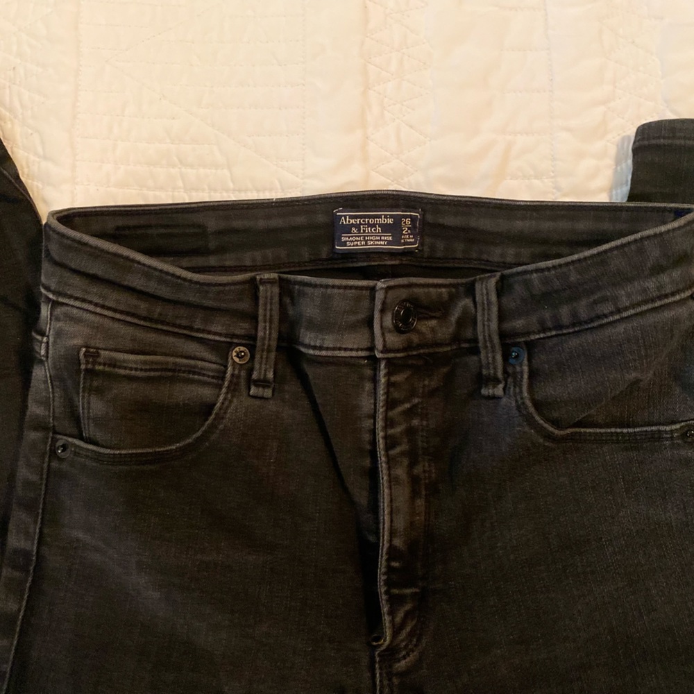 A&F Washed Black Simone High Rise Jeans - Picture 3 of 3